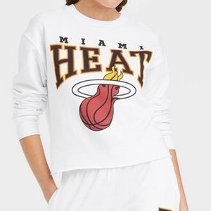 NBA Miami Heat crop white sweatshirt women Size Medium